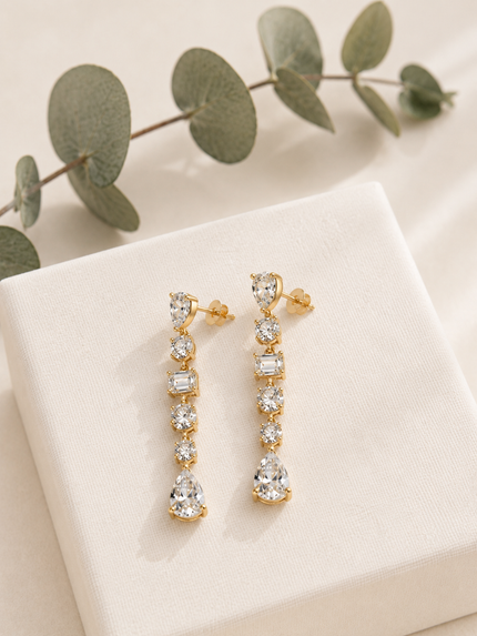 Aretes Largos de Oro 14K con Brillantes de Laboratorio