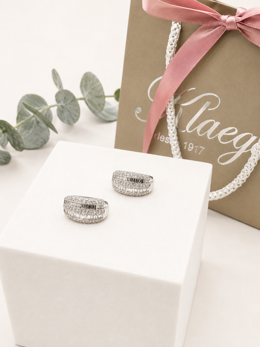 Arracadas en oro blanco con brillantes corte baguette y brillantes redondos