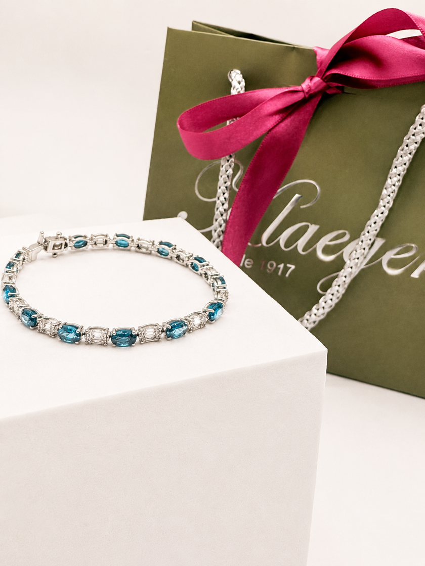 Pulsera Rivière en Oro Blanco con Esmeraldas y Brillantes