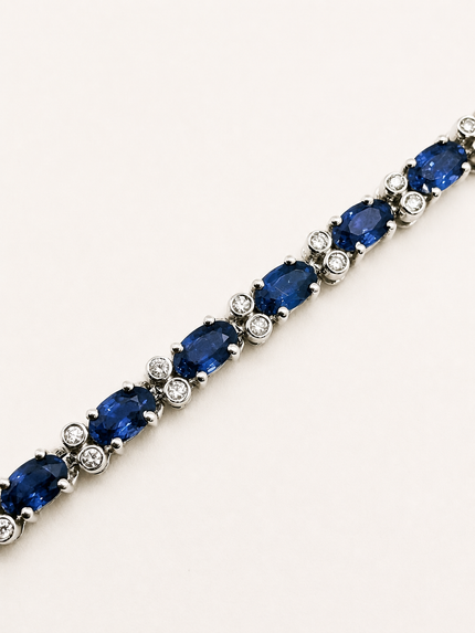 Pulsera Rivière en Oro Blanco con Zafiros y Brillantes