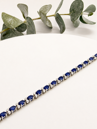 Pulsera Rivière en Oro Blanco con Zafiros y Brillantes