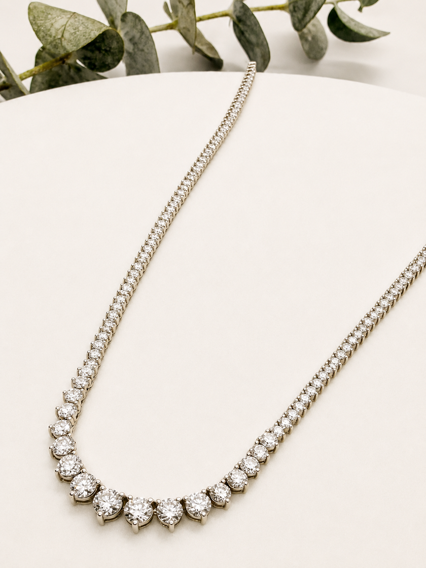 Collar en Oro Blanco con Brillantes