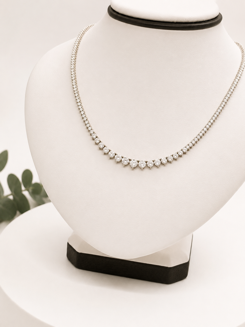 Collar en Oro Blanco con Brillantes