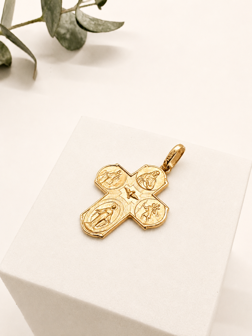 Cruz de los Cuatro Evangelistas en Oro
