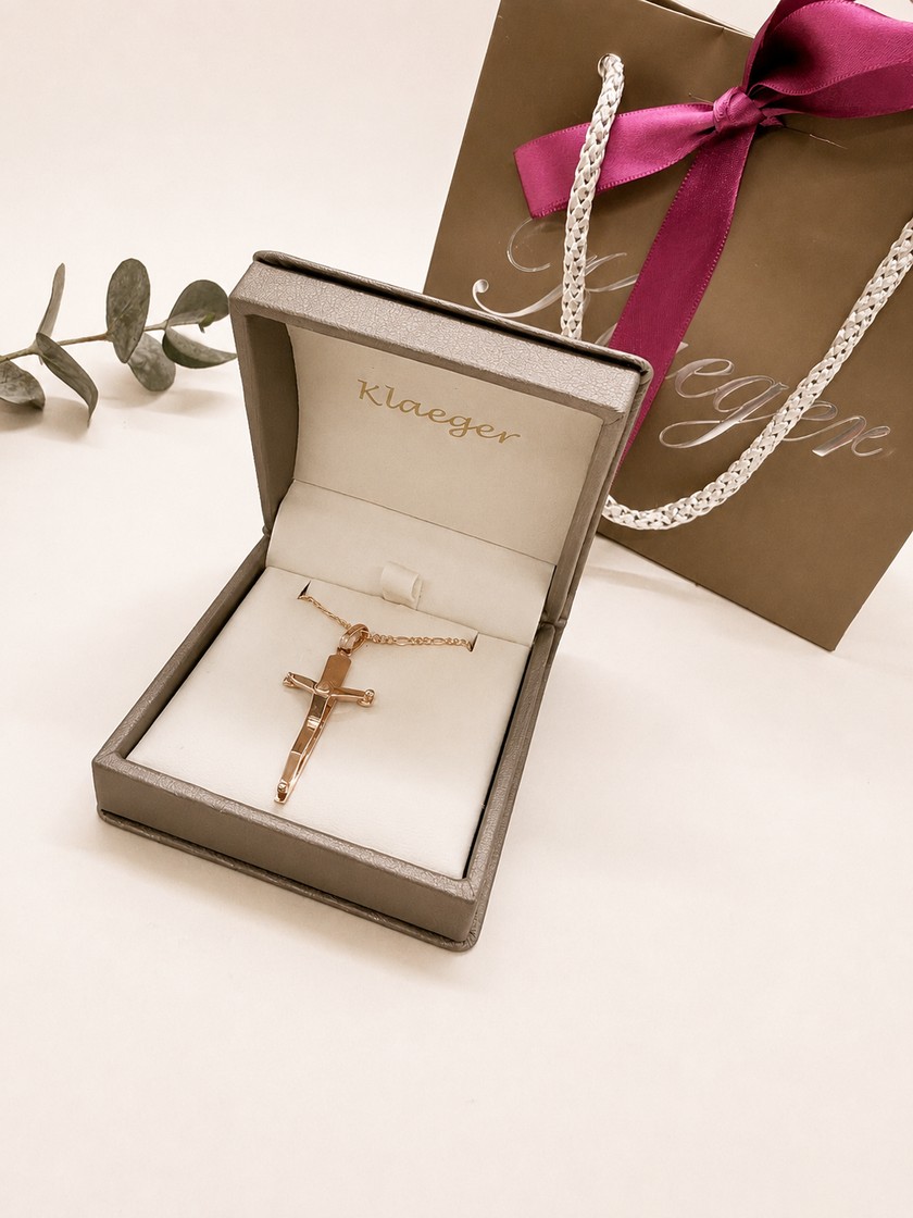 Cruz Clásica de Cristo en Oro