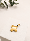 Cruz Minimalista en Oro