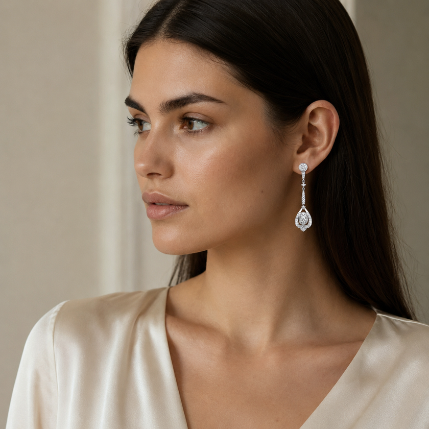Aretes Colgantes de Diamantes en Oro Blanco
