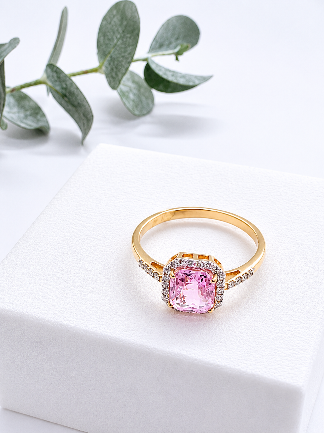 Anillo de Brillantes Zafiro Rosa
