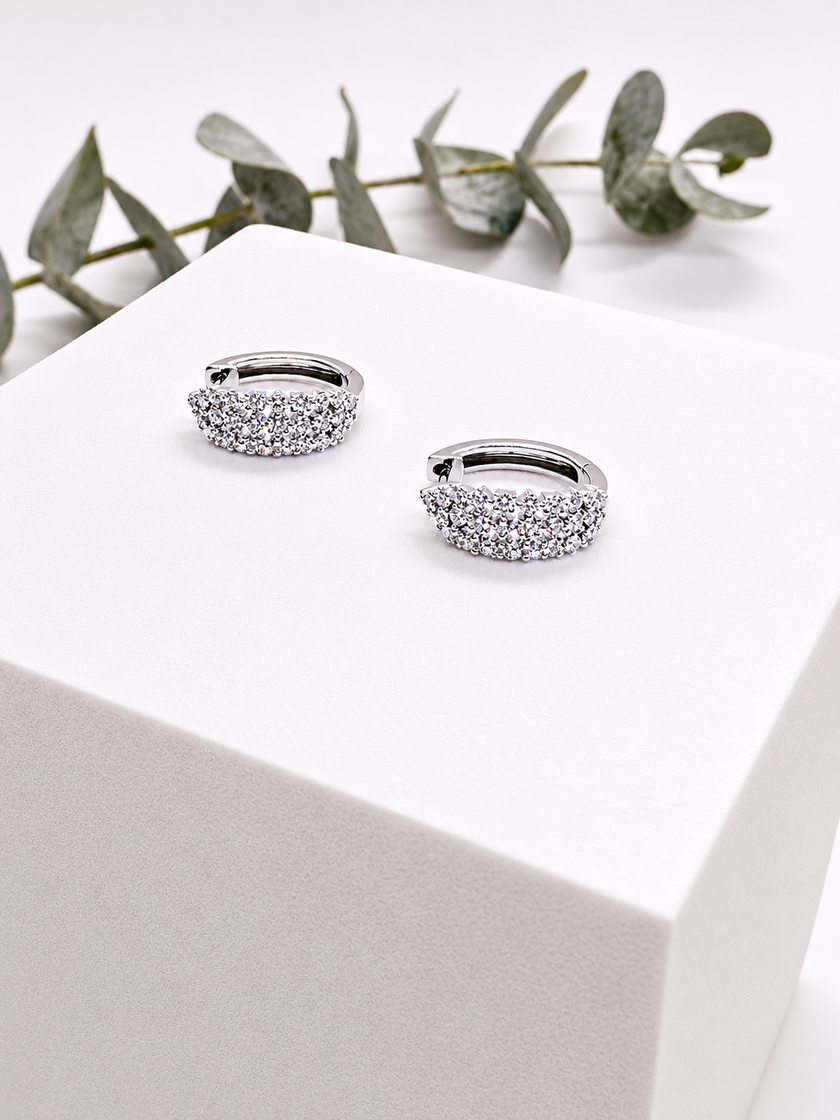 Arracadas Pavé de Diamantes en Oro Blanco