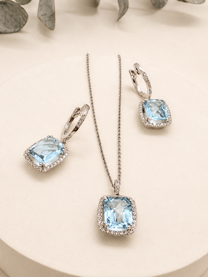 Collar de Topacio Azul y Brillantes