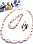 Anillo de Oro con Madre Perla
